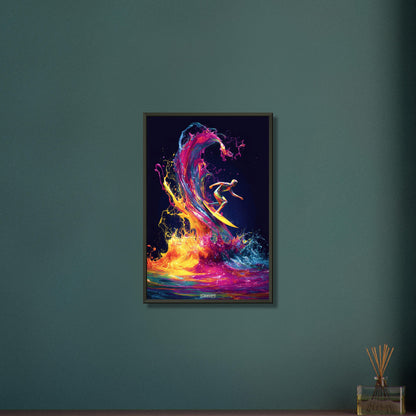 Bunter Surfer am Surfbrett im bunten Wasser auf einem Poster im Metallrahmen