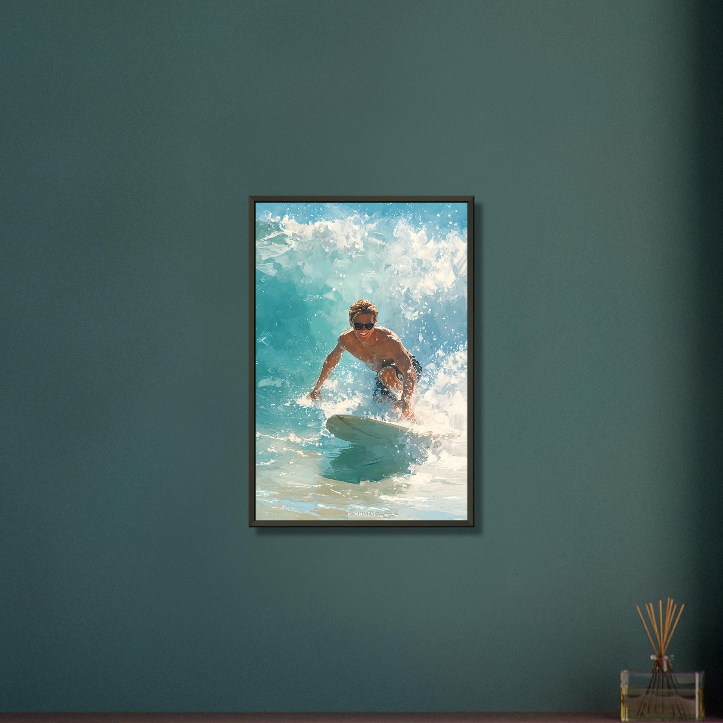 Wellenreiter auf einer Welle auf einem Poster im Metallrahmen