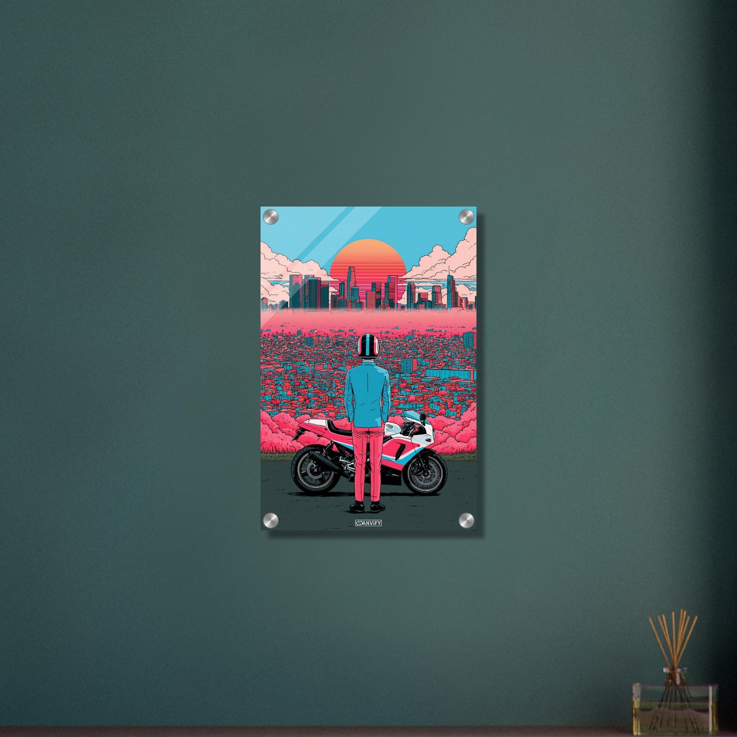 Biker in Los Angeles im Retro-Synthwave-Stil auf einem Acrylbild