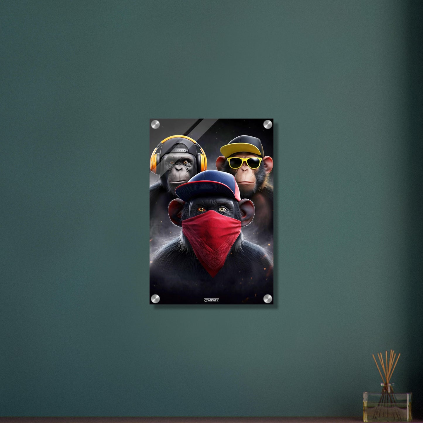 3 weise Affen mit Kopfhörer, Sonnenbrille, Bandana und Kappen auf einem Acrylbild