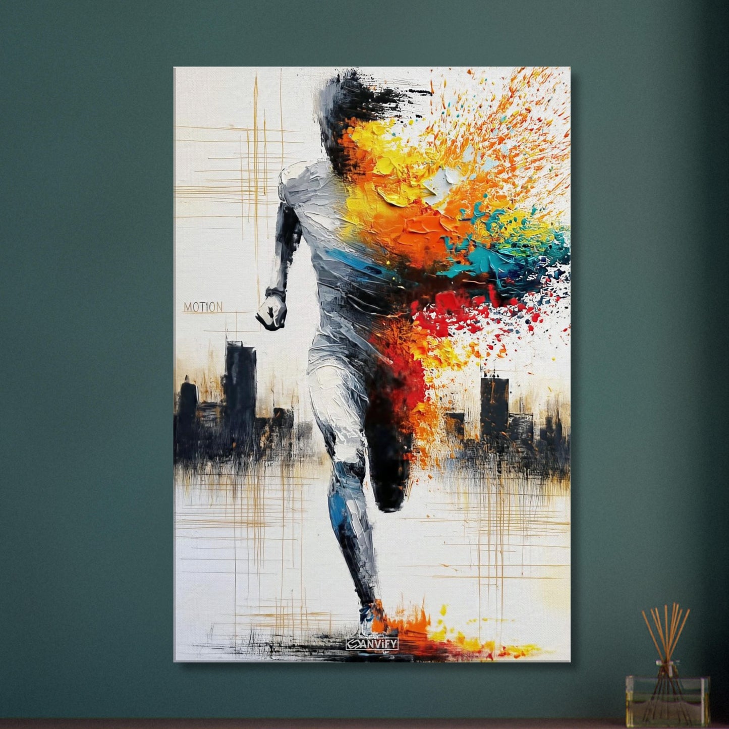 Ultramarathonläufer mit bunten Ölfarben und einem Motivationsspruch "Motion" und einer Skyline im Hintergrund auf einer Leinwand