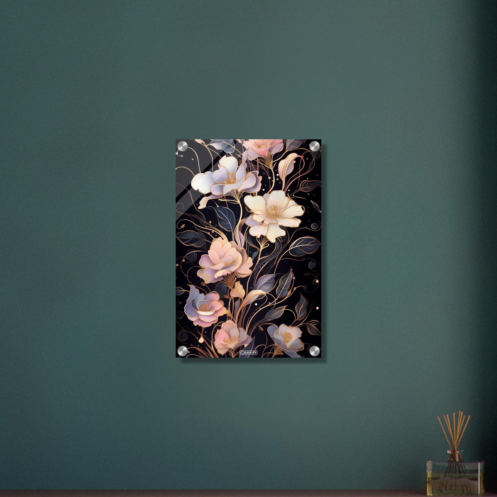 Cremeweiße Rosen mit goldenen Akzenten auf einem Acrylbild