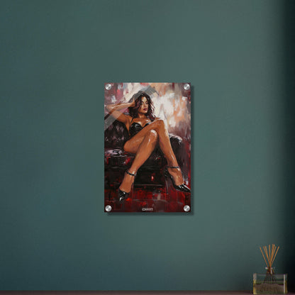 Sexy dunkelhaarige Frau auf einem Sofa auf einem Acrylbild