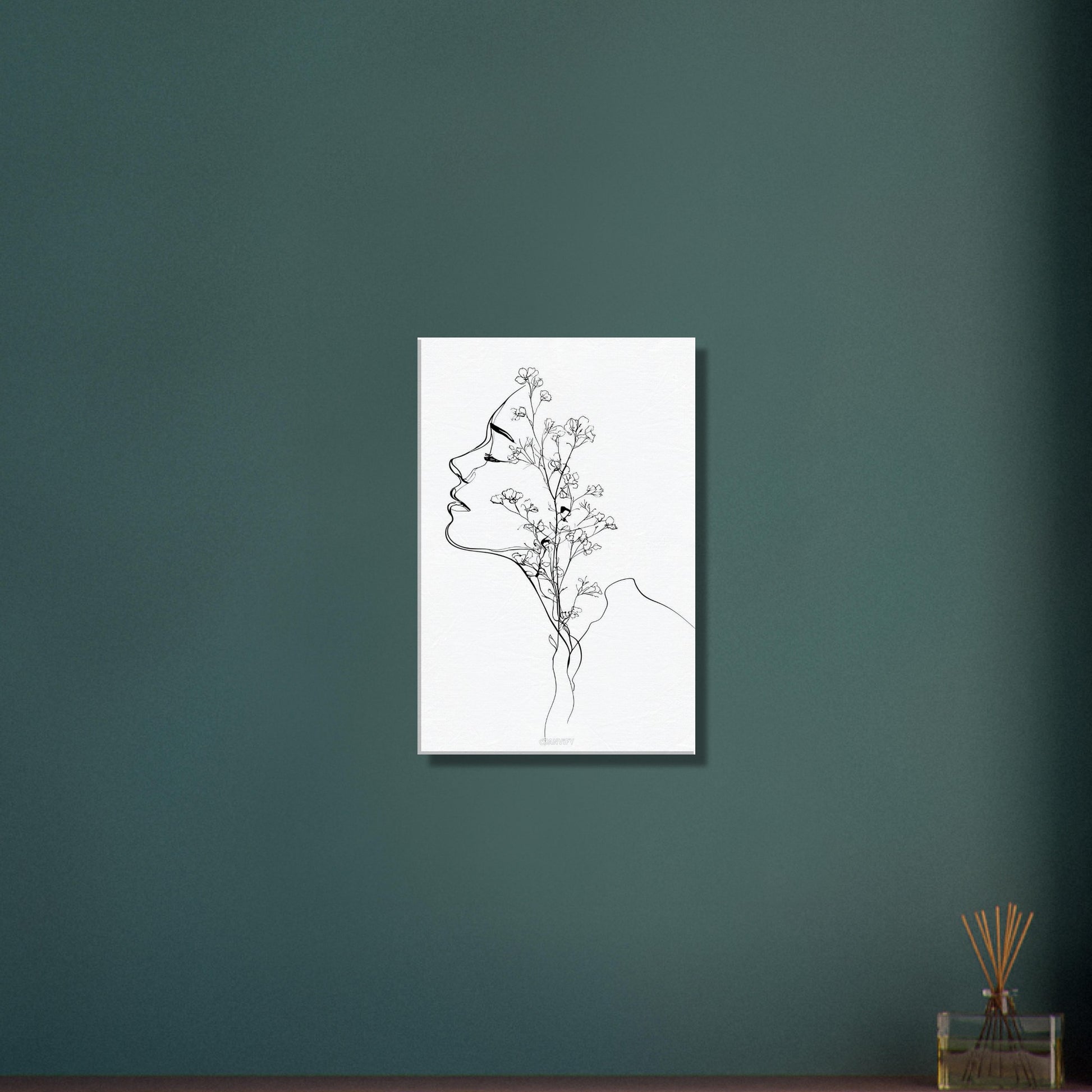 Frau mit Blumen gezeichnet mit einer Linie auf einer Leinwand