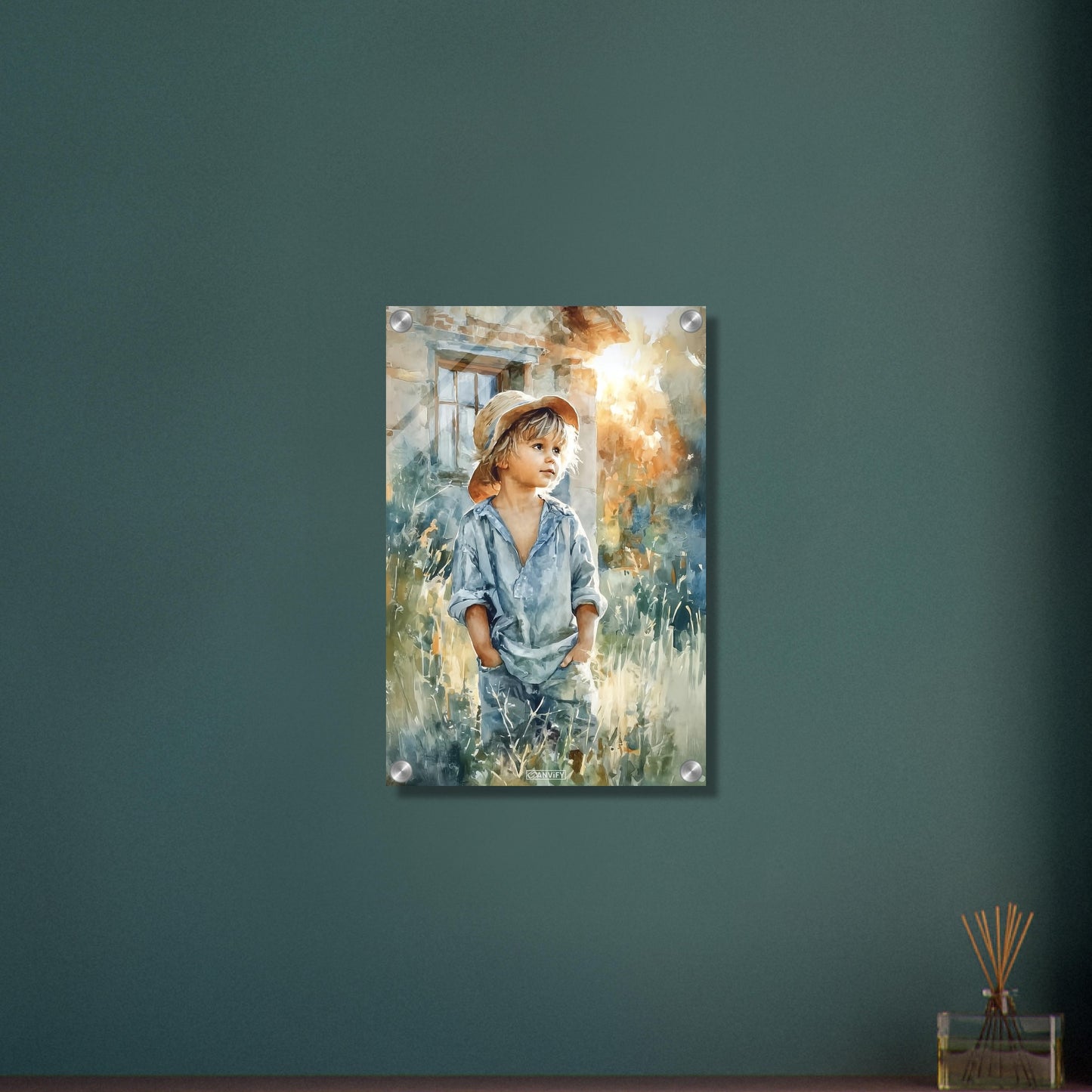 Junge mit Strohhut im Weizenfeld bei Sonnenuntergang vor dem Haus auf einem Acrylbild