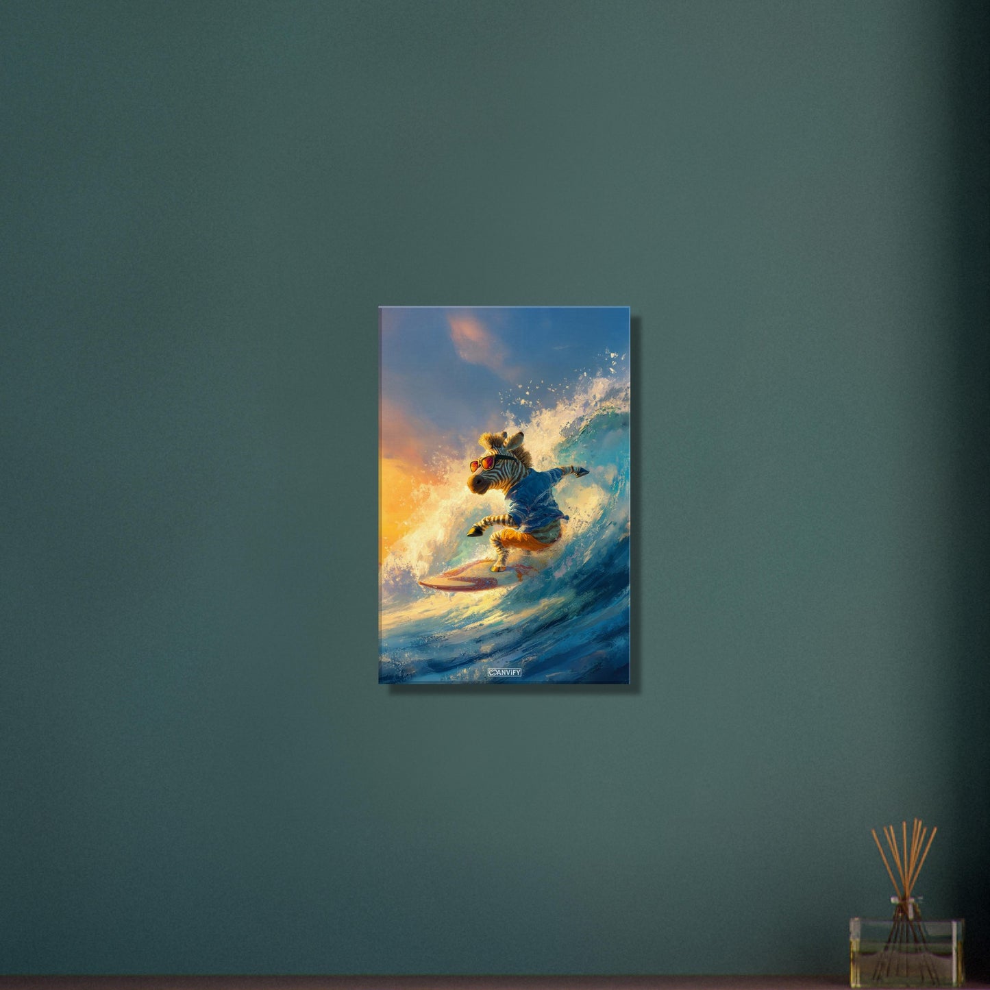 Zebra mit Sonnenbrille reitet eine Welle auf einer Leinwand